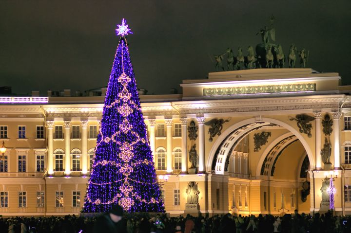 Новый год на Дворцовой площади в Питере