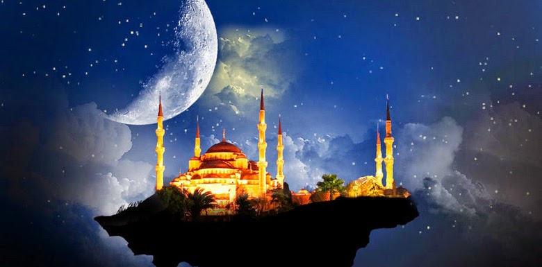 арабский город на фоне неба и луны