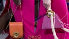Миниатюрные сумочки ярких цветов тренд 2019 года