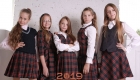 Бордовая клетка - тренд школьной моды 2019 года